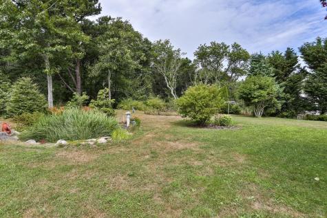 11 Francis Road MA 02666