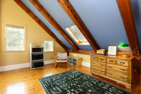 11 Francis Road MA 02666