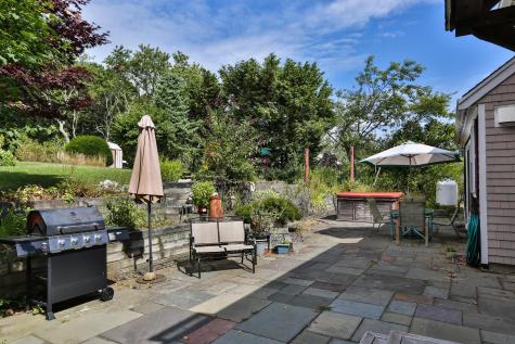 11 Francis Road MA 02666