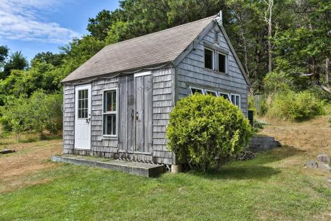 11 Francis Road MA 02666