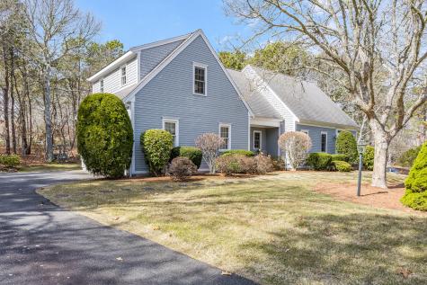 17 Nicholas Drive Yarmouth MA 02675