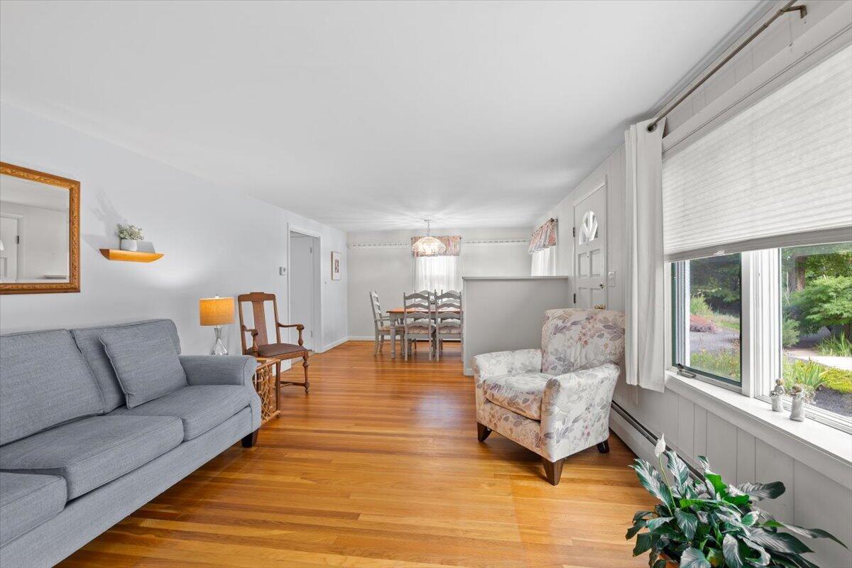 33 Homestead Lane Teaticket MA 02536