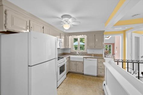 33 Homestead Lane Teaticket MA 02536