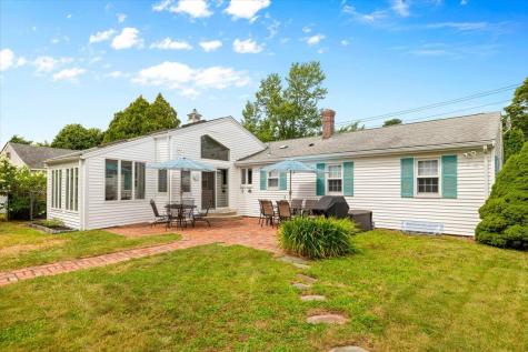 33 Homestead Lane Teaticket MA 02536