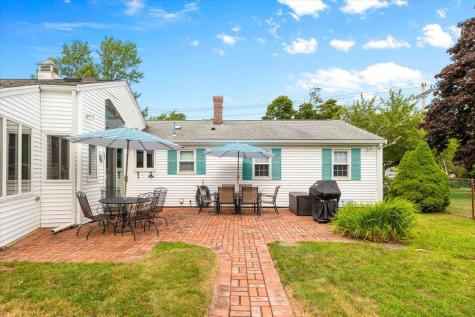 33 Homestead Lane Teaticket MA 02536