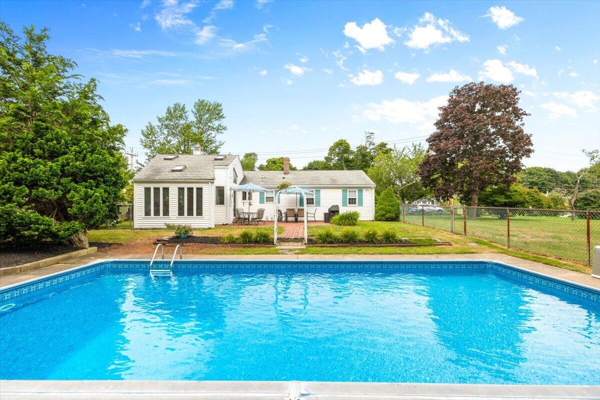 33 Homestead Lane Teaticket MA 02536