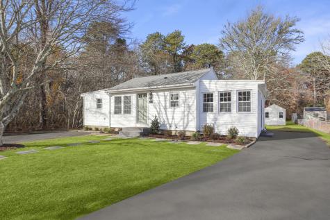 21 Weston Avenue Wareham MA 02571