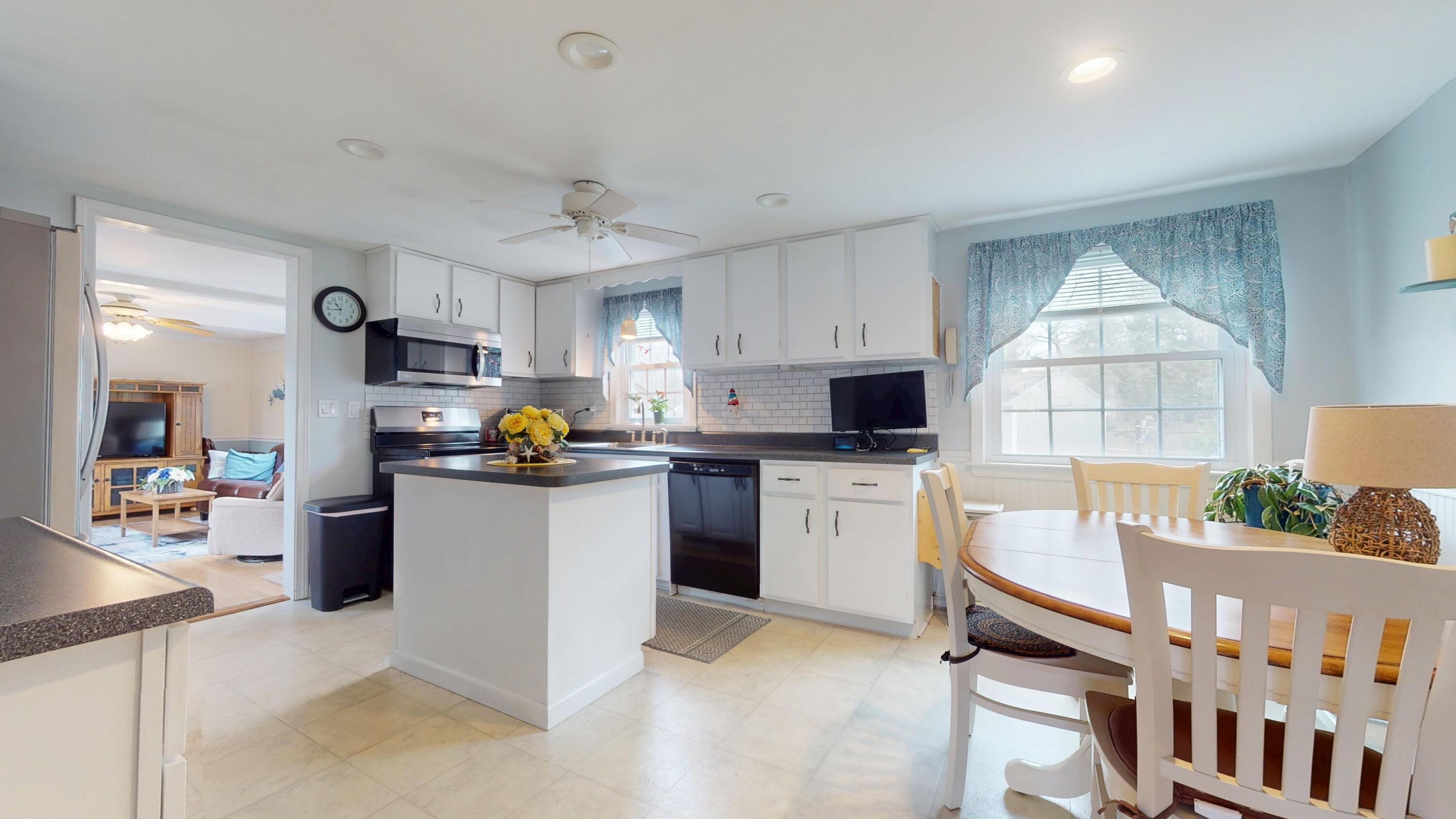 31 Captain Lothrop Road Yarmouth MA 02664