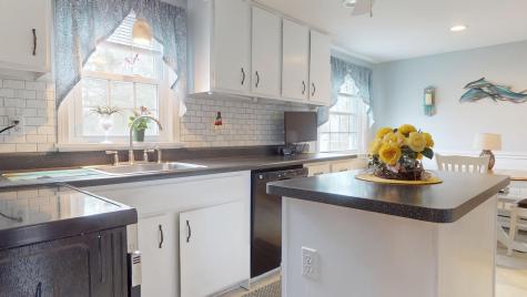 31 Captain Lothrop Road Yarmouth MA 02664