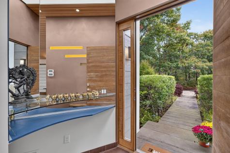 4 Sylvias Way Truro MA 02666