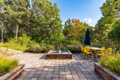 4 Sylvias Way Truro MA 02666