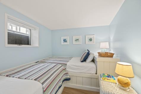 5 Kidd Way Orleans MA 02653