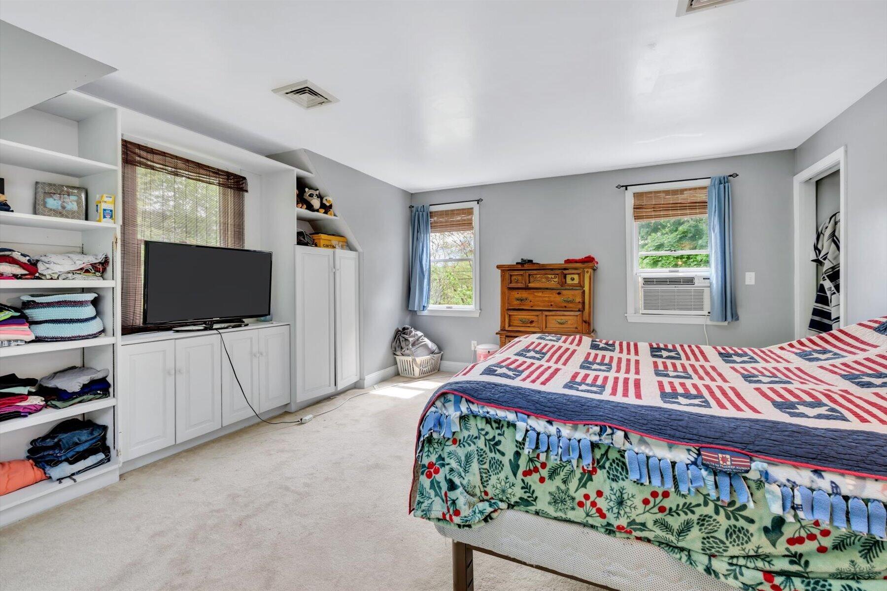 2231 Meetinghouse Way West Barnstable MA 02668
