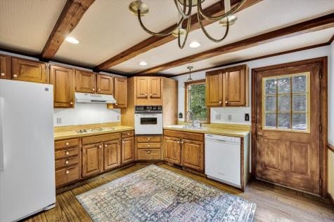 9 North Way Mashpee MA 02649