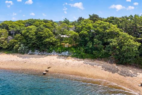 9 Bassetts Island Cataumet MA 02534