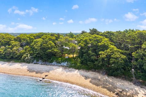9 Bassetts Island Cataumet MA 02534