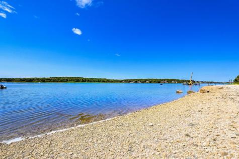 9 Bassetts Island Cataumet MA 02534