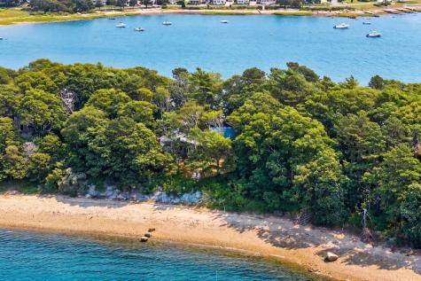 9 Bassetts Island Cataumet MA 02534
