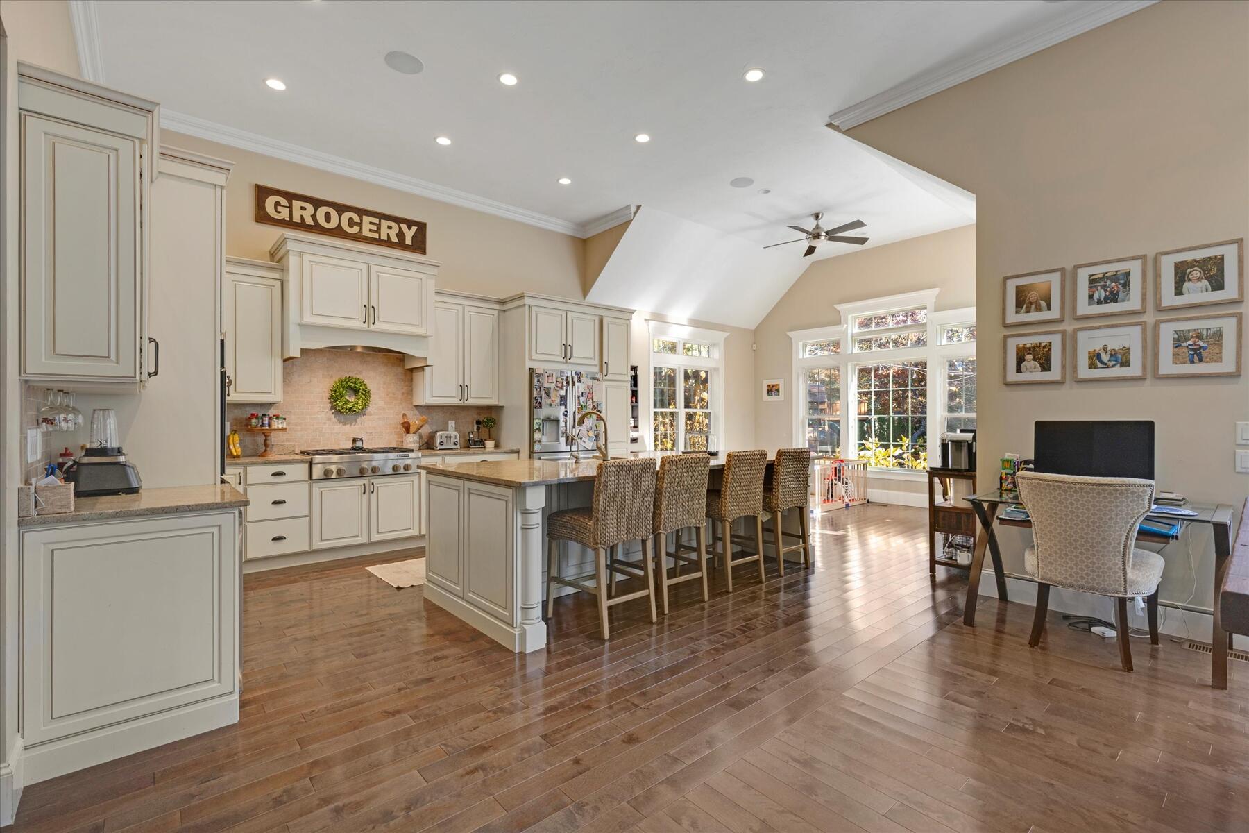 35 Spinnaker Drive Mashpee MA 02649