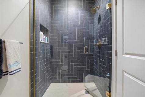 35 Spinnaker Drive Mashpee MA 02649