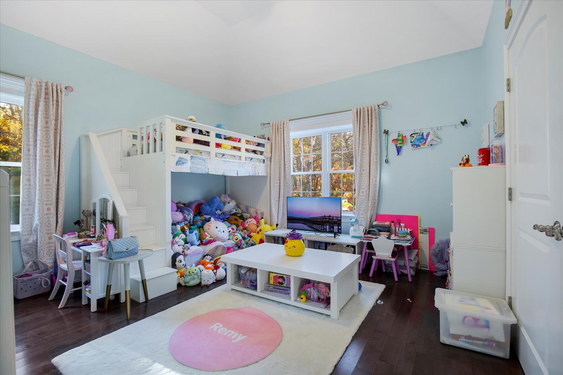 35 Spinnaker Drive Mashpee MA 02649