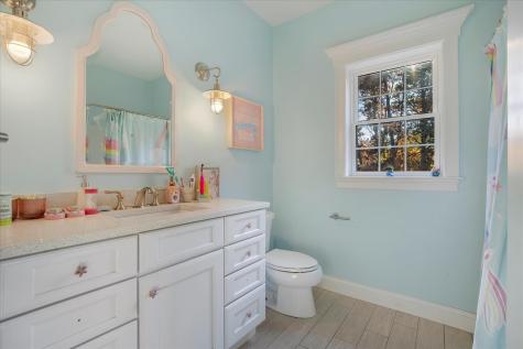 35 Spinnaker Drive Mashpee MA 02649