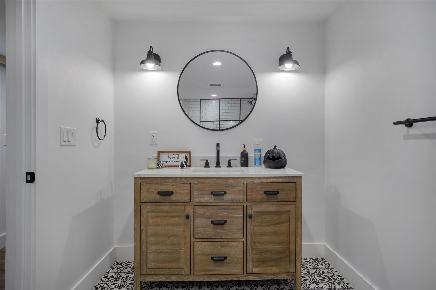 35 Spinnaker Drive Mashpee MA 02649