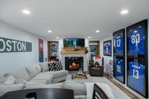 35 Spinnaker Drive Mashpee MA 02649