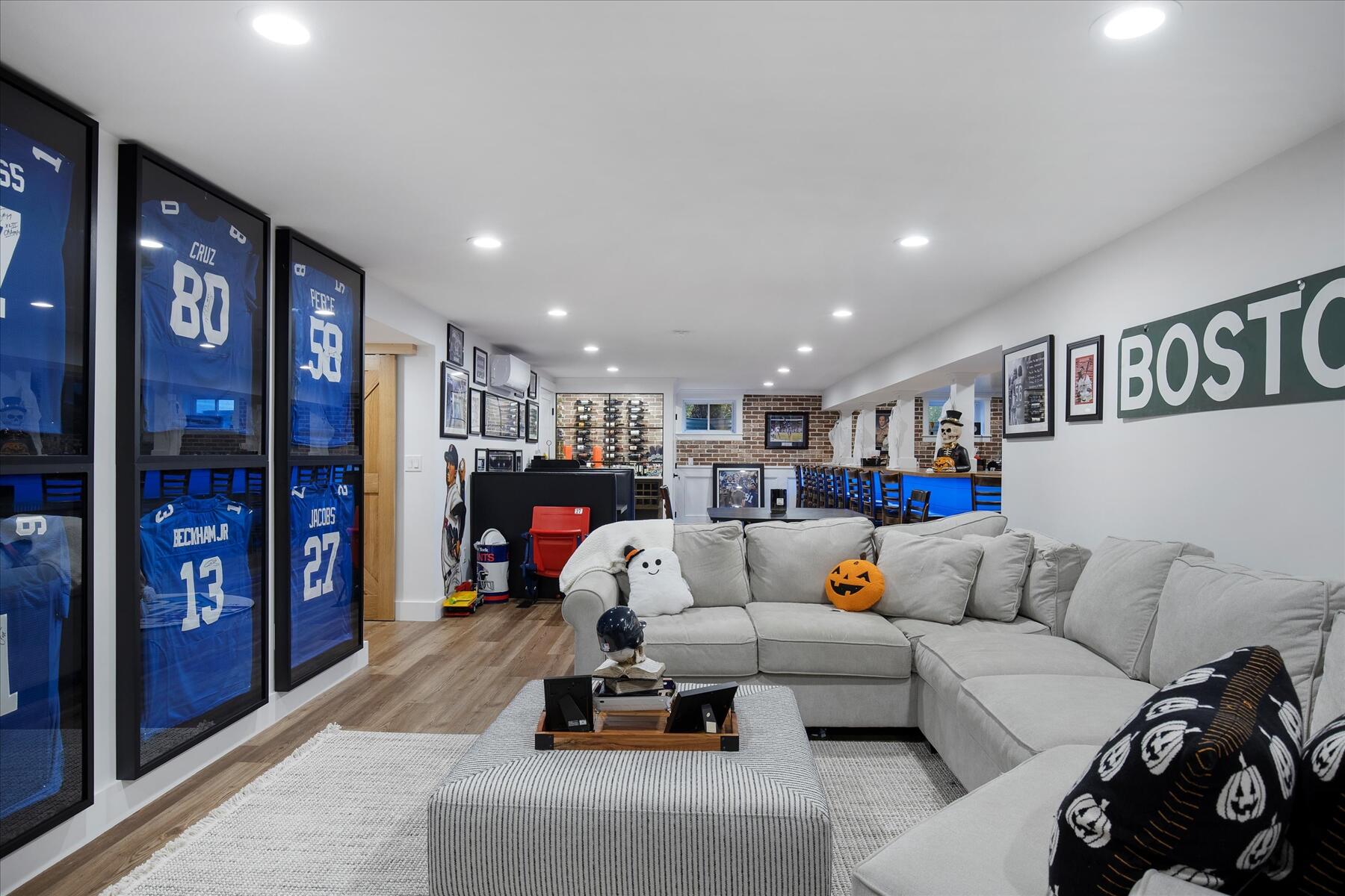 35 Spinnaker Drive Mashpee MA 02649