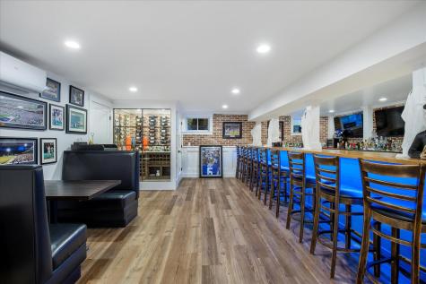 35 Spinnaker Drive Mashpee MA 02649