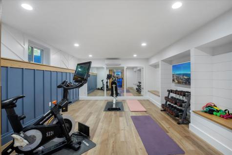 35 Spinnaker Drive Mashpee MA 02649