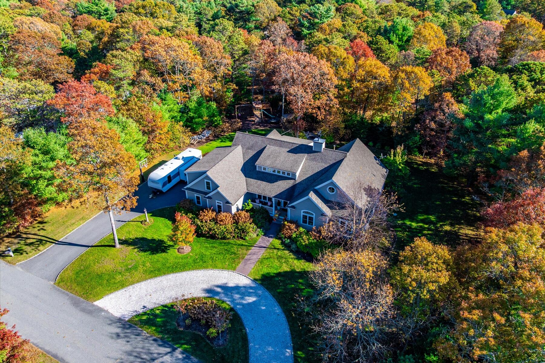 35 Spinnaker Drive Mashpee MA 02649