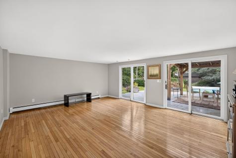 14 Veeder Drive Teaticket MA 02536