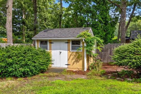 14 Veeder Drive Teaticket MA 02536
