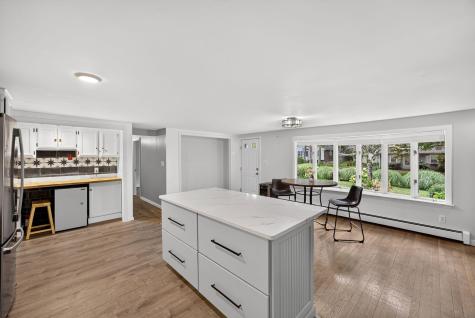 14 Veeder Drive Teaticket MA 02536