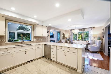 14 Bayshore Drive Mashpee MA 02649