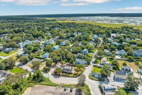 69 Horsefoot Path Dennis MA 02638