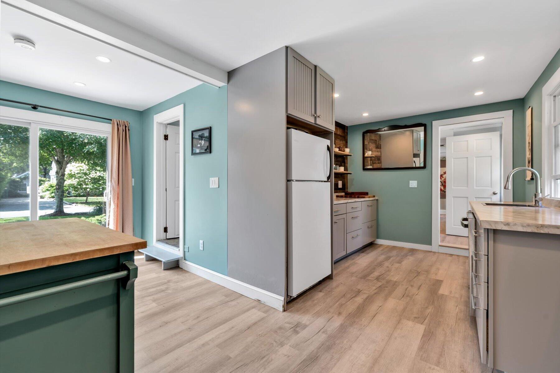44 Maple Avenue Hyannis MA 02601