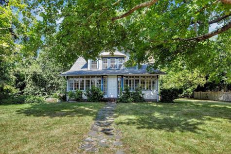 29 Phinney's Lane Barnstable MA 02632