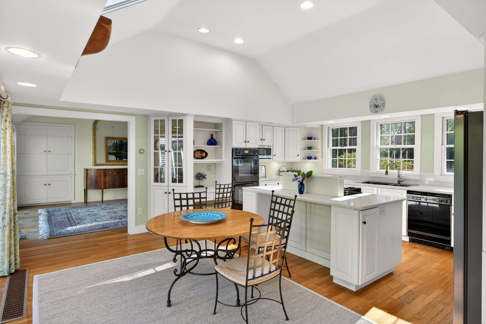 14 Vine Street Marion MA 02738