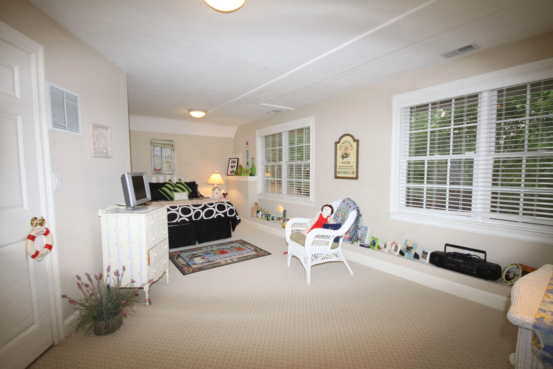 23 Spoondrift Way Mashpee MA 02649