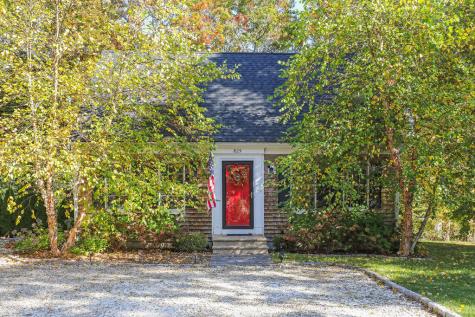 825 Cotuit Road Mashpee MA 02649