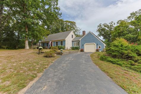 7 Horseshoe Circle Sandwich MA 02563