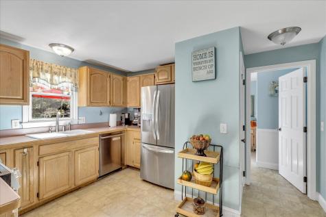 20 Windsor Way Mashpee MA 02649