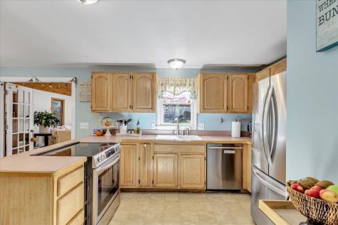 20 Windsor Way Mashpee MA 02649