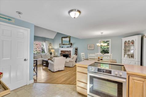 20 Windsor Way Mashpee MA 02649