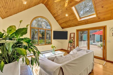 20 Windsor Way Mashpee MA 02649