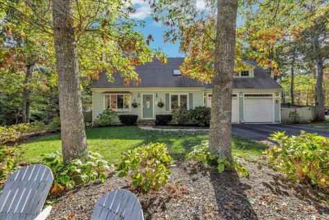 20 Windsor Way Mashpee MA 02649