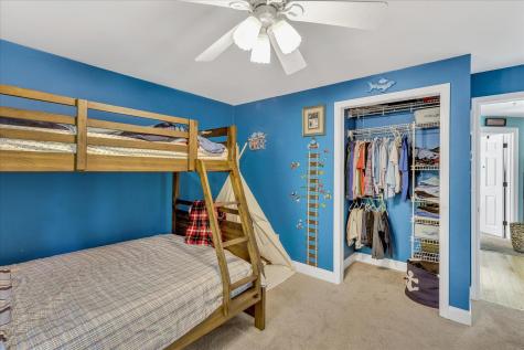 20 Windsor Way Mashpee MA 02649