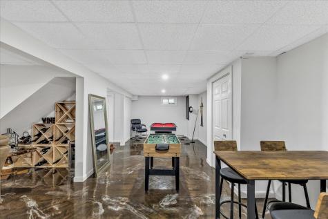 20 Windsor Way Mashpee MA 02649